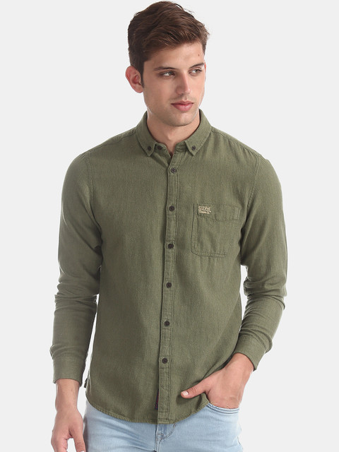 

U.S. Polo Assn. Men Green Regular Fit Solid Casual Shirt