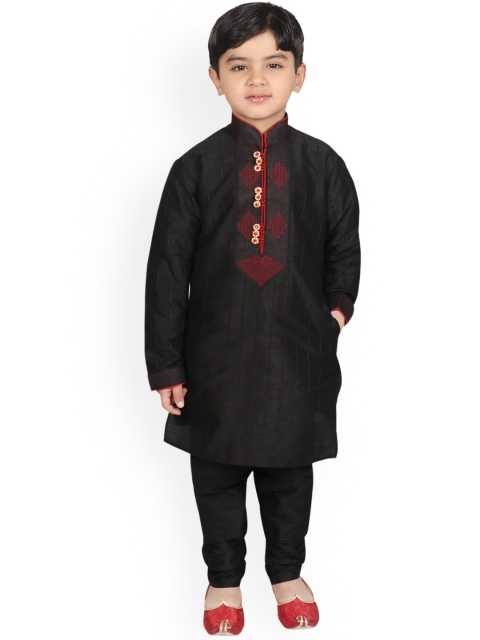 

SG YUVRAJ Boys Black Yoke Design Raw Silk Kurta with Churidar
