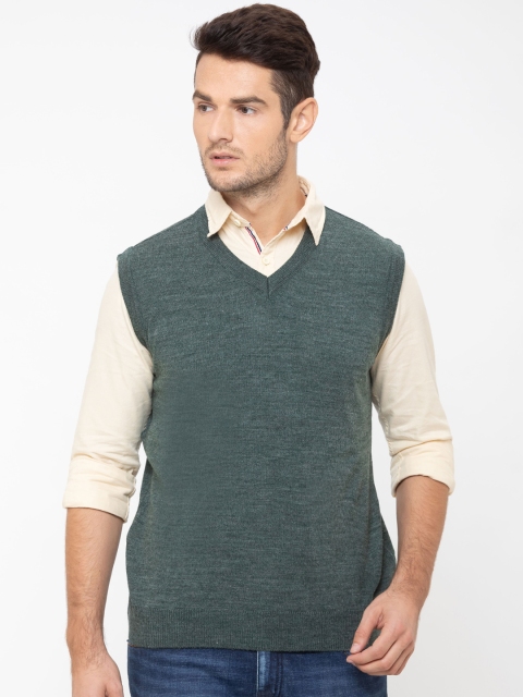 

Globus Men Olive Green Solid Pullover Sweater