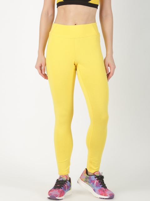 

Soul Space Women Yellow Solid Snug-Fit Tights