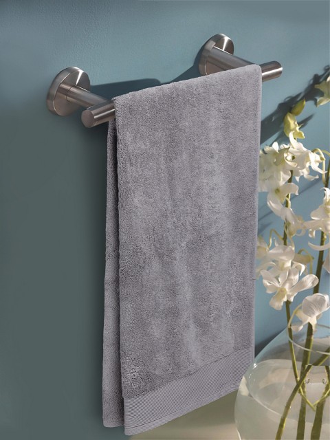 

Trident Grey Solid 650 GSM Luxury Bath Towel