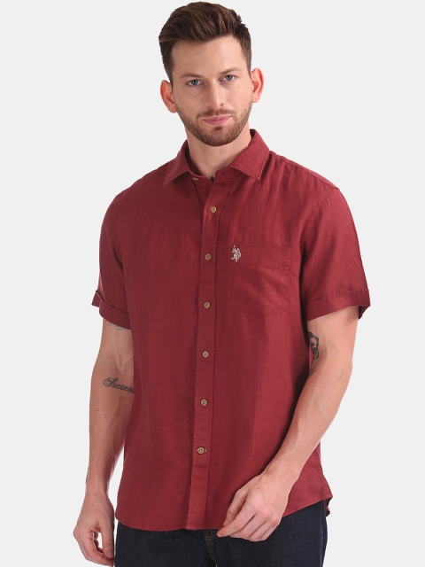 

U.S. Polo Assn. Men Red Regular Fit Solid Casual Shirt