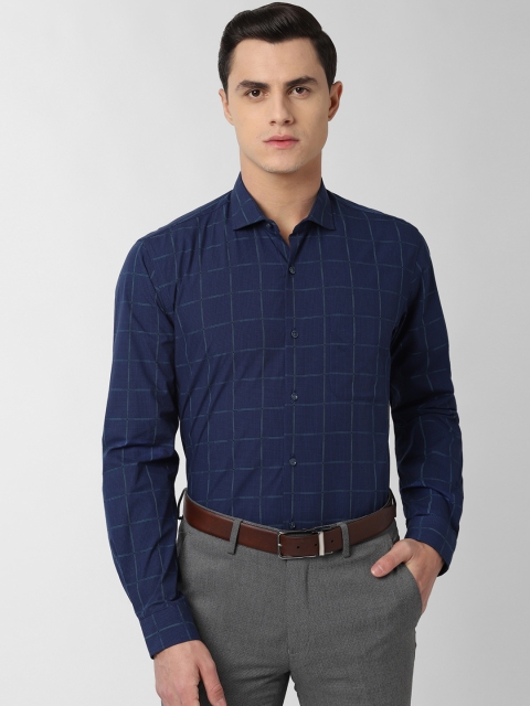 

Peter England Men Navy Blue Regular Fit Checked Formal Shirt