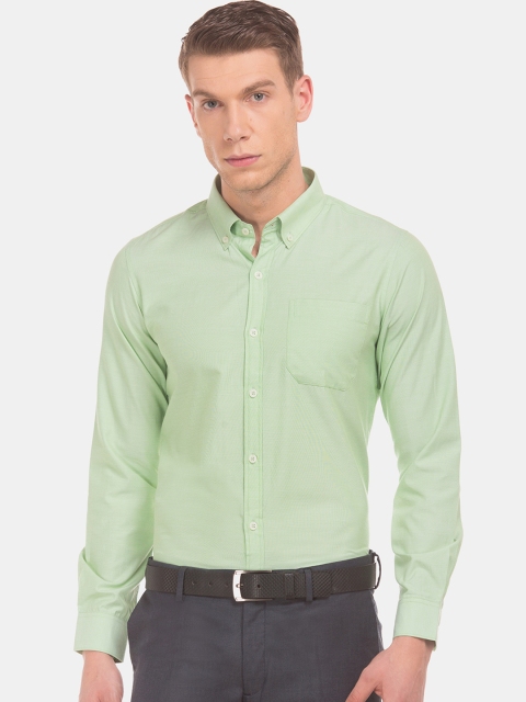 

Excalibur Men Green Slim Fit Solid Casual Shirt