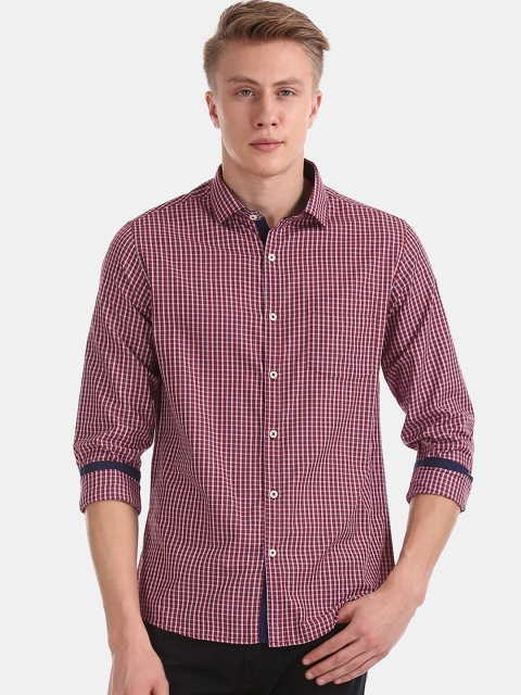 

Excalibur Men Maroon & Blue Regular Fit Checked Formal Shirt