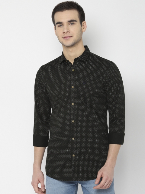 

Solly Jeans Co. Men Black Regular Fit Printed Casual Shirt