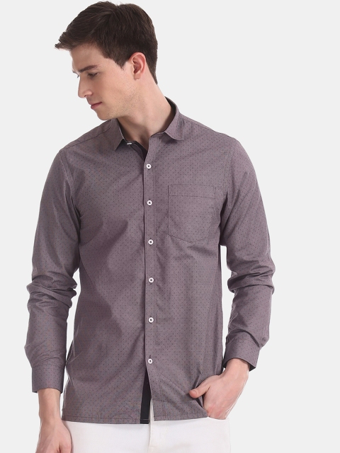 

Excalibur Men Taupe Slim Fit Self Design Casual Shirt