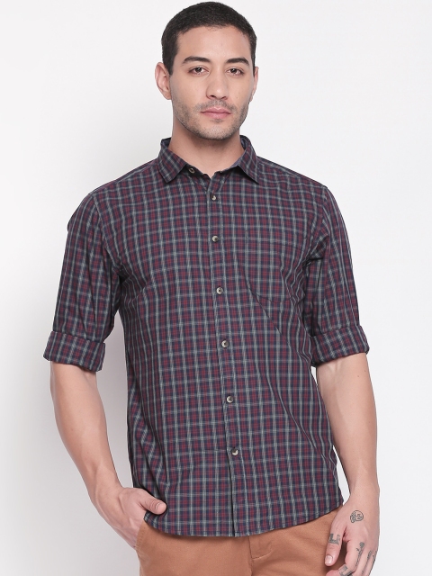 

BYFORD by Pantaloons Men Navy Blue & Red Slim Fit Checked Casual Shirt