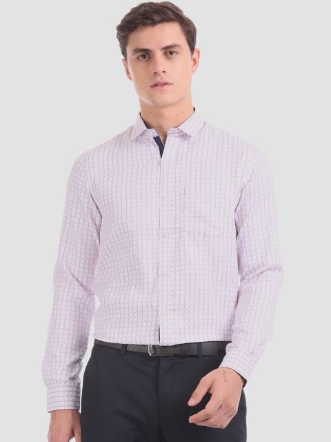 

Excalibur Men White & Mauve Slim Fit Checked Formal Shirt