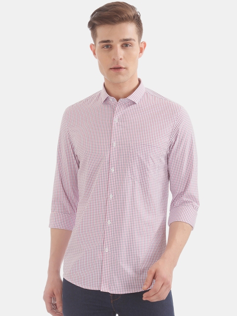 

Excalibur Men Pink & Blue Slim Fit Checked Casual Shirt