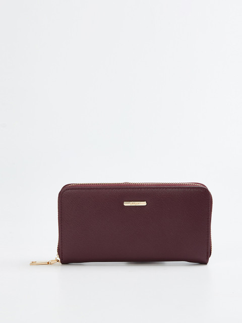 

Ginger by Lifestyle Women Burgundy Solid Zip Around Wallet