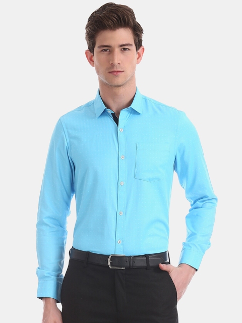 

Excalibur Men Blue Slim Fit Solid Formal Shirt