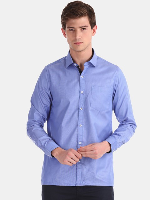 

Excalibur Men Blue Slim Fit Striped Semiformal Shirt