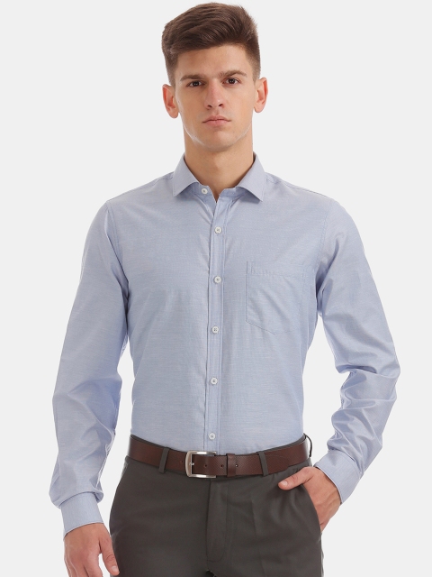 

Excalibur Men Blue Classic Regular Fit Solid Formal Shirt