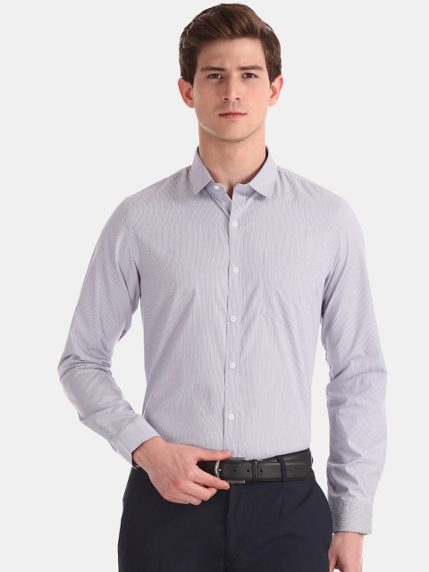 

Excalibur Men Grey Regular Fit Striped Formal Shirt