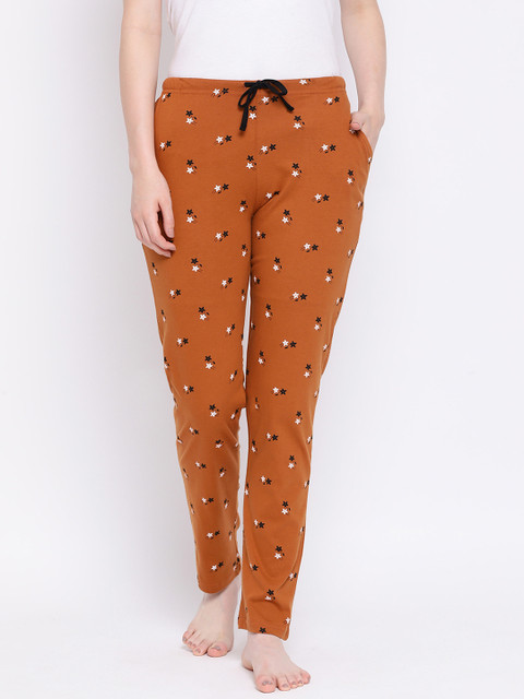 

Kanvin Women Black & White Printed Lounge Pants, Brown