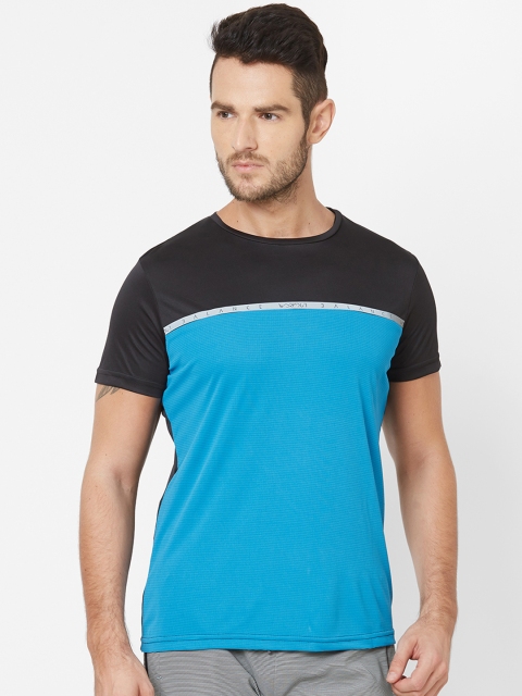 

Sweet Dreams Men Blue & Black Colourblocked Round Neck T-shirt