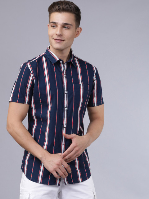 

HIGHLANDER Men Navy Blue & Red Slim Fit Striped Casual Shirt