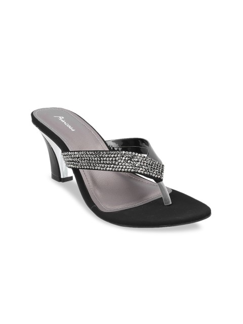 

Metro Women Black Solid Sandals