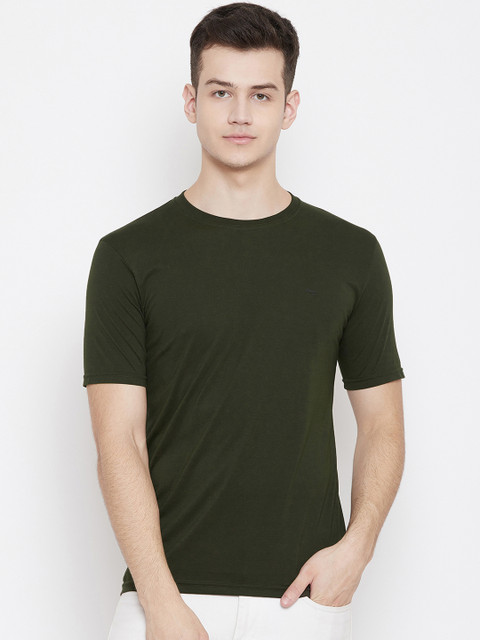 

Okane Men Olive Green Solid Round Neck T-shirt