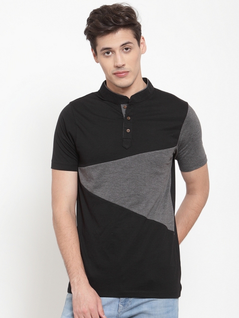 

Kalt Men Black & Grey Melange Colourblocked Mandarin Collar T-shirt