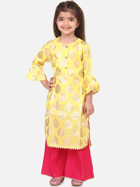 

LilPicks Girls Yellow Printed Kurta with Magenta Palazzos