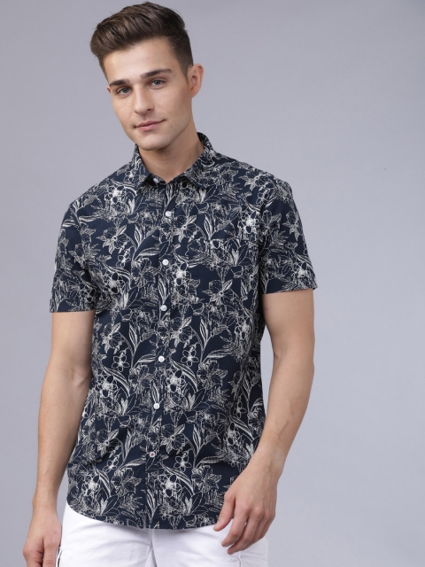 

HIGHLANDER Men Navy Blue & Off-White Regular Fit Printed Casual Shirt