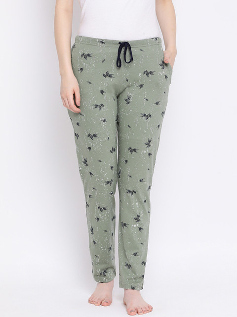 

Kanvin Women Green & Black Floral Print Pyjamas