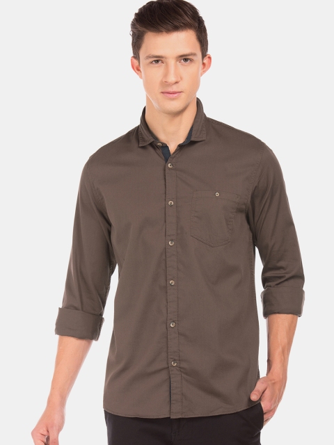

Ruggers Men Brown Regular Fit Solid Casual Shirt