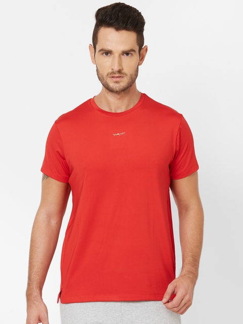 

Sweet Dreams Men Red Solid Round Neck T-shirt