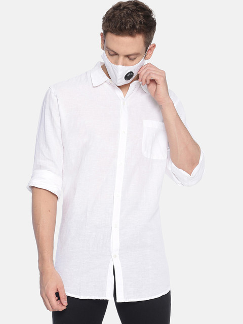 

Balista Men White Standard Slim Fit Solid Casual Shirt