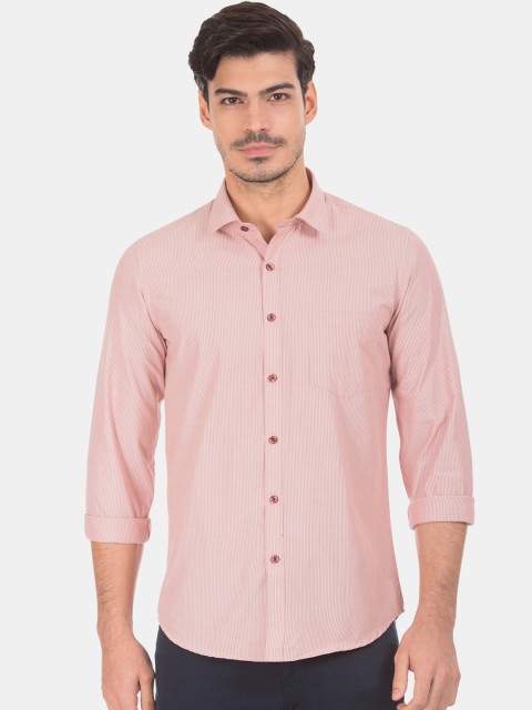 

Excalibur Men Pink Slim Fit Striped Casual Shirt