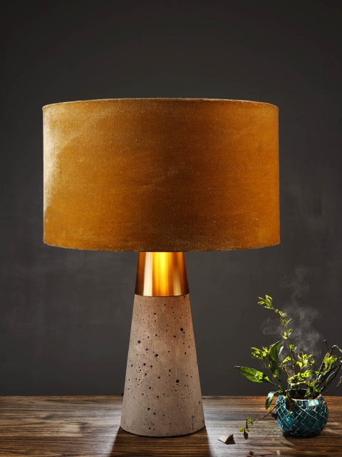 

Grated Ginger Yellow Solid Handcrafted Table Top Lamp with Shade