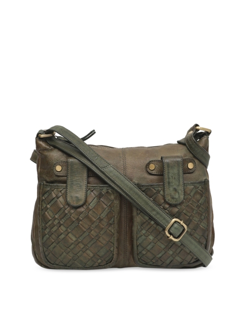 

GENWAYNE Women Green Textured Sling Bag