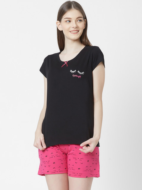 

Juliet Women Black & Pink Solid Night suit