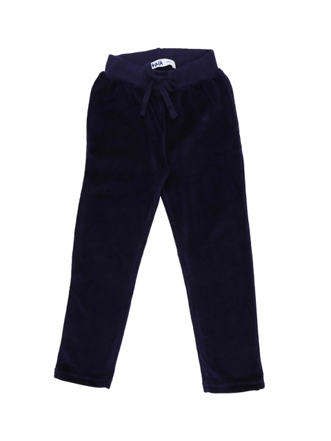 

CHALK by Pantaloons Girls Navy Blue Solid Straight-Fit Velvet Track Pants