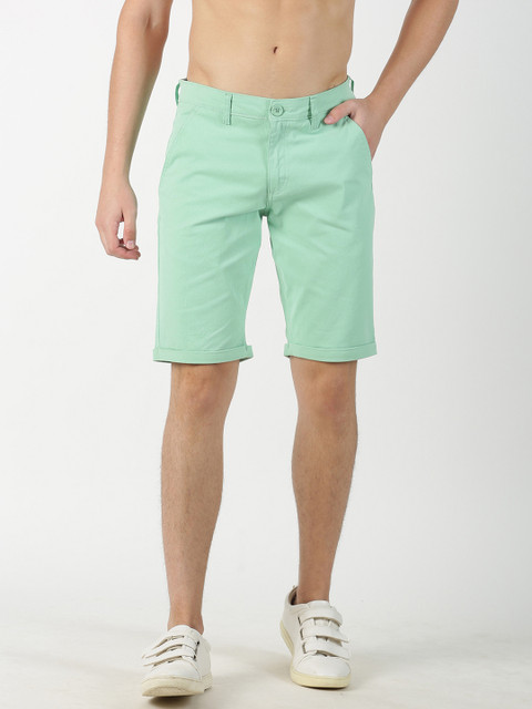 

Blue Saint Men Green Solid Regular Fit Chino Shorts