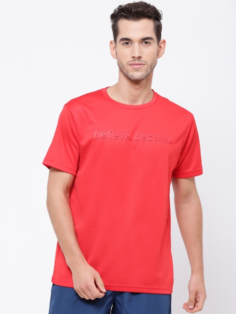 

SG Men Red Solid Round Neck T-shirt