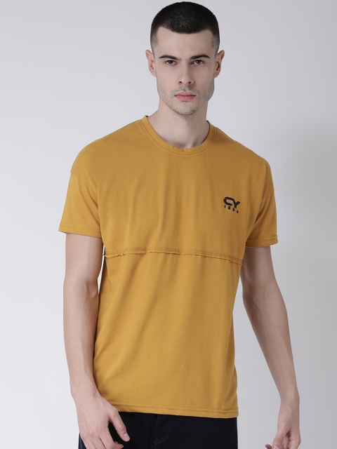 

Club York Men Mustard Yellow Solid Round Neck T-shirt