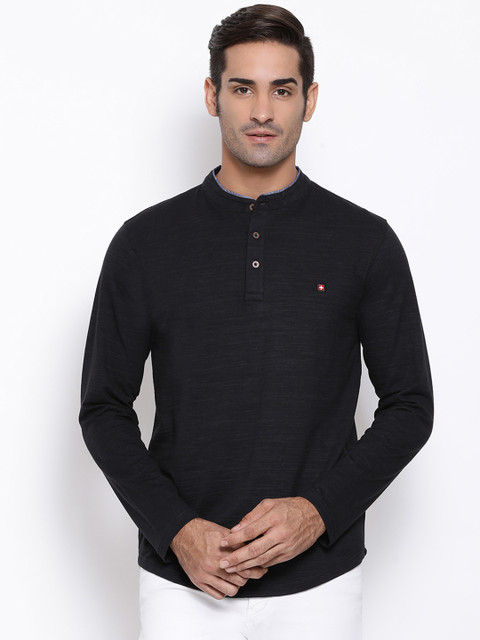 

SWISS MILITARY Men Black Solid Henley Neck T-shirt