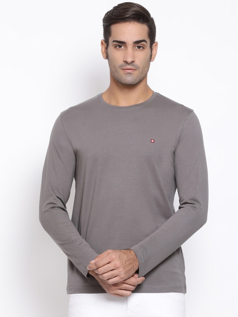

SWISS MILITARY Men Grey Solid Round Neck T-shirt