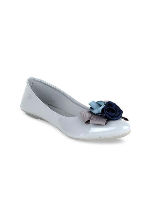 

MSC Women Grey Solid Ballerinas