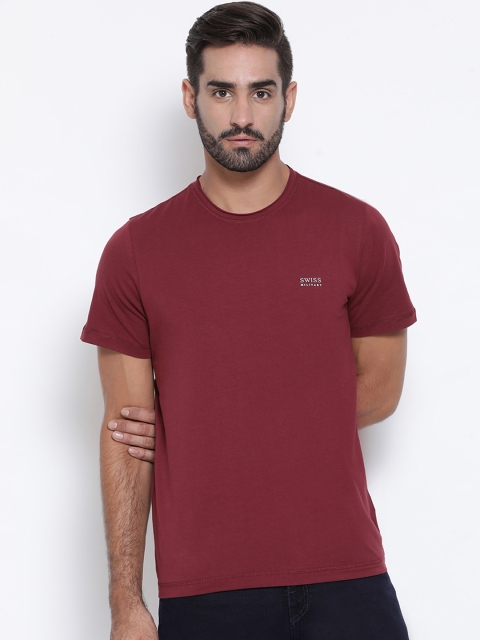 

SWISS MILITARY Men Maroon Solid Round Neck T-shirt
