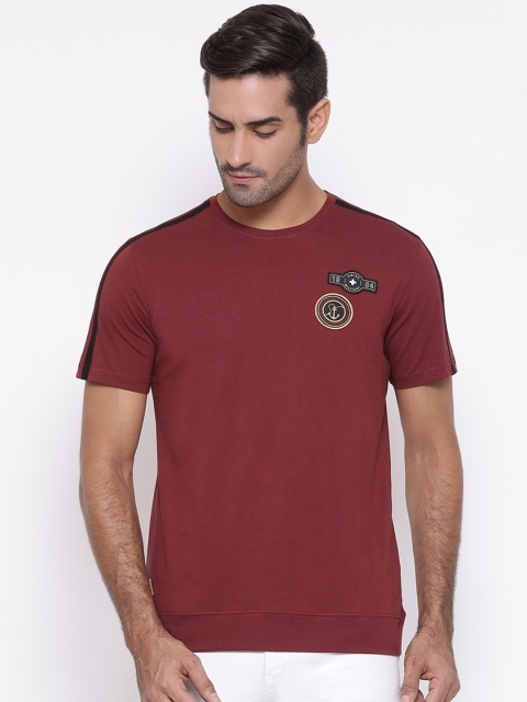 

SWISS MILITARY Men Maroon Slim Fit Solid Round Neck T-shirt