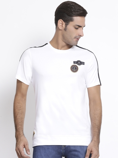 

SWISS MILITARY Men White Solid Slim Round Neck T-shirt