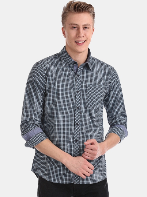 

Ruggers Men Green Regular Fit Checked Casual Shirt