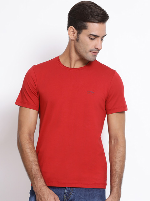 

SWISS MILITARY Men Red Solid Round Neck Pure Cotton T-shirt