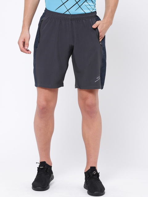 

SG Men Grey Solid Regular Fit Sports Shorts