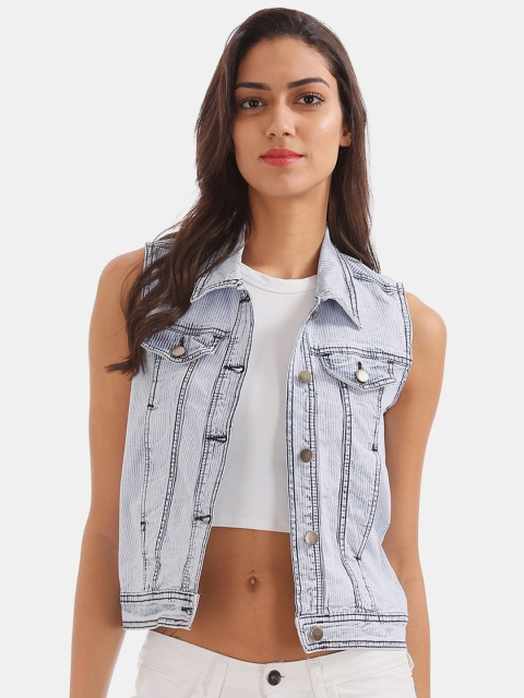 

Cherokee Women Blue Solid Crop Denim Jacket