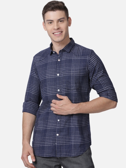 

Mucho Solo Men Blue Slim Fit Checked Shirt